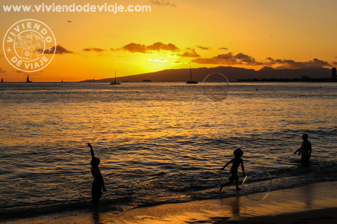Atardecer en Waikiki Beach, Oahu