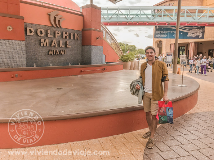 Que hacer en Miami, ir a un outlet Dolphin Mall Miami