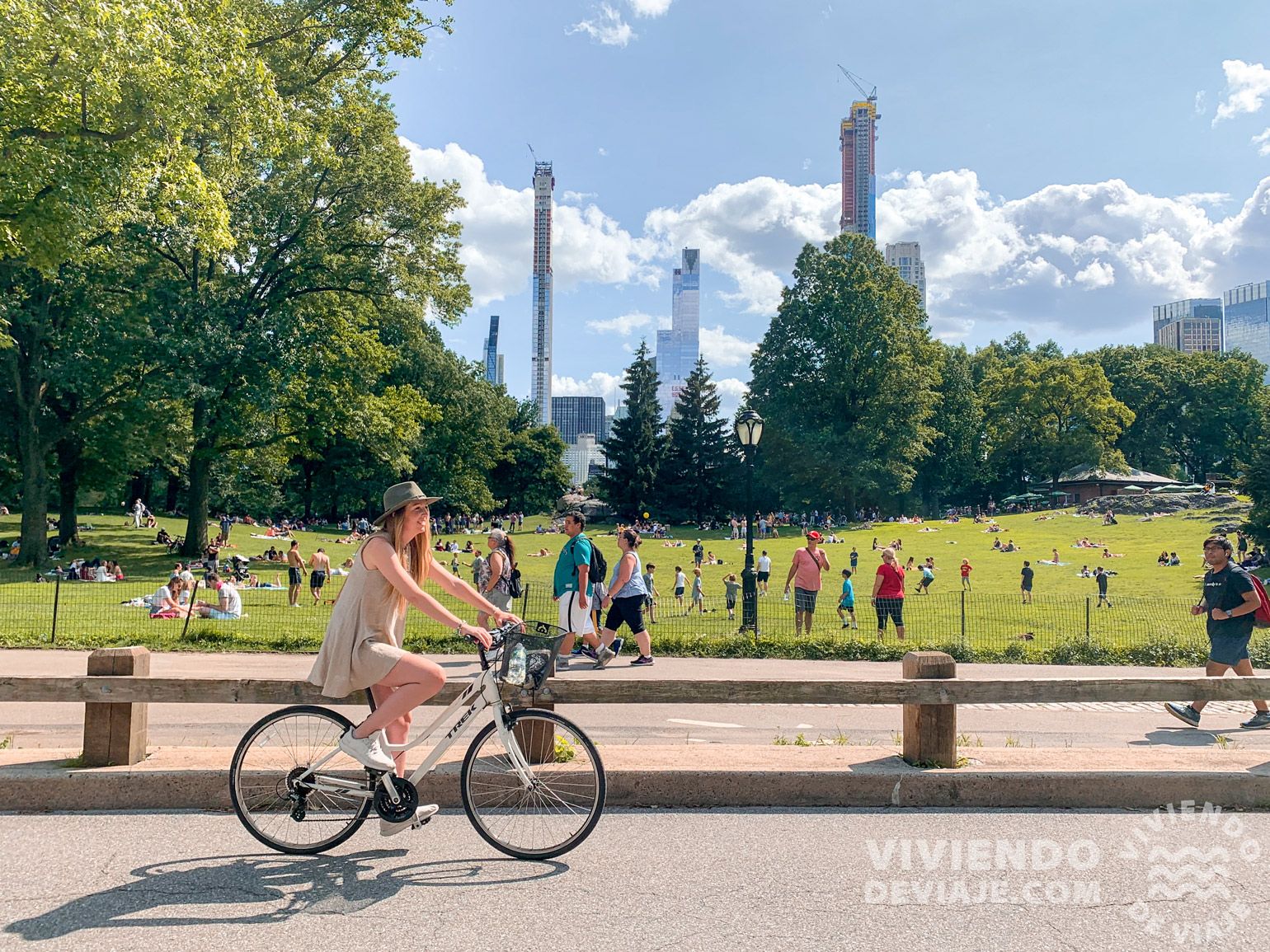Recorriendo en bicicleta Central Park